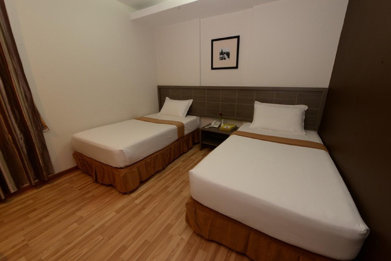 Min Nandar Garden Hotel Thanlyin Extérieur photo